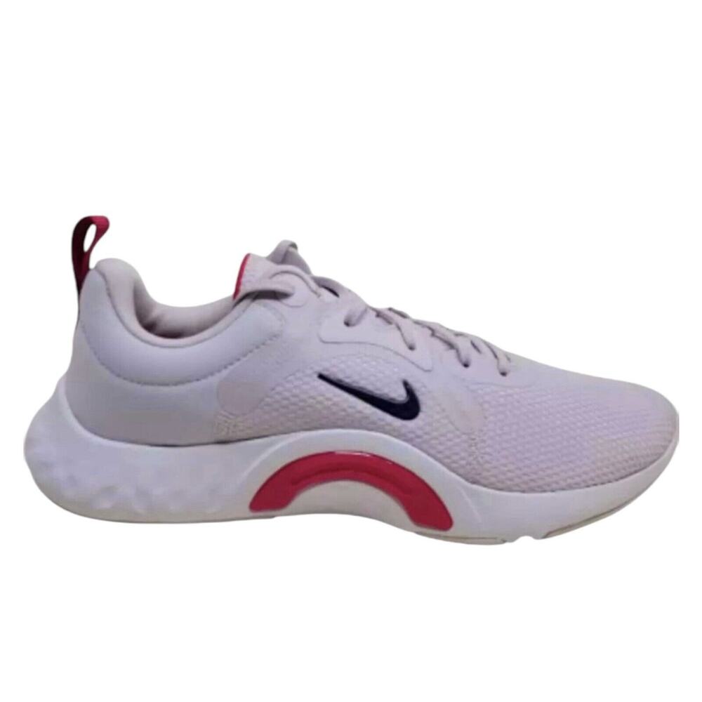 Nike Shoes Women Size 7.5 Renew In-Season TR 11 Venice Rush Pink Sneakers
